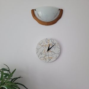 Horloge murale take the time